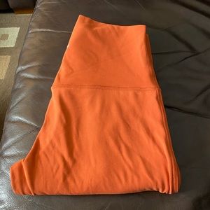 lululemon athletica NWOT Align Super-High Rise Pant 28” Size 8US Canyon Orange